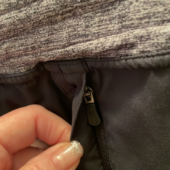 Lululemon pants - Picture 6 of 16